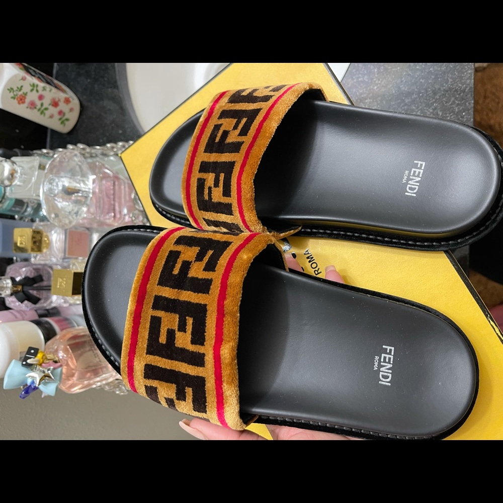 Fendi Slides